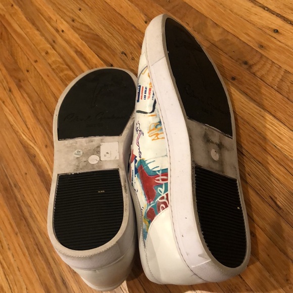 White & Multicolor Sneakers by Robert Graham – Gently Used9.5 - Picture 5 of 5